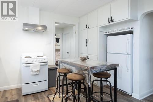 1085 South Shore Road, Greater Napanee, ON - Indoor Photo Showing Kitchen