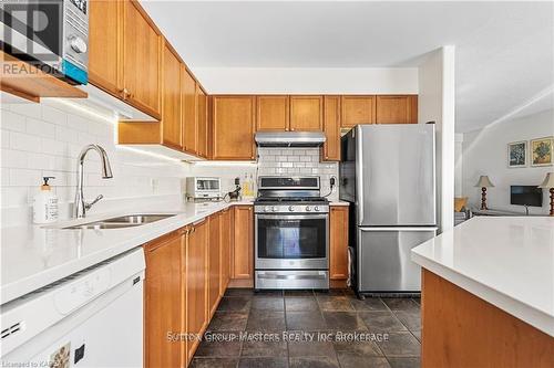 2166 Swanfield Street, Kingston (East Gardiners Rd), ON - Indoor Photo Showing Kitchen With Double Sink