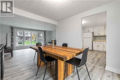 260 8Th Avenue A E, Owen Sound, ON - Indoor Photo Showing Dining Room