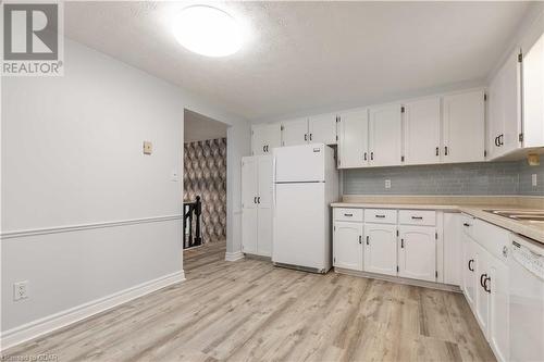 260 8Th Avenue A E, Owen Sound, ON - Indoor Photo Showing Kitchen