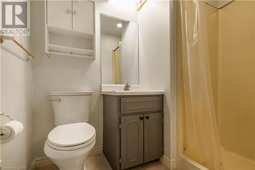 260 8Th Avenue A E, Owen Sound, ON - Indoor Photo Showing Bathroom