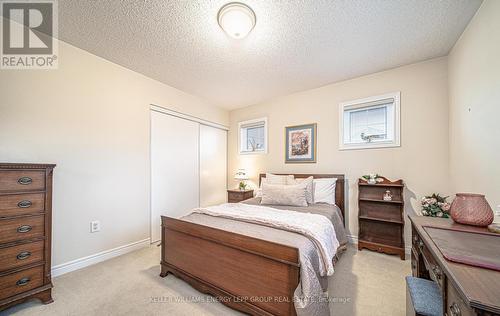 20 Peacock Crescent, Ajax (Northwest Ajax), ON - Indoor Photo Showing Bedroom