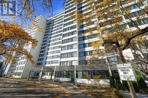 1401 - 3000 Bathurst Street, Toronto, ON - Outdoor With Facade