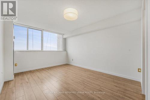 1401 - 3000 Bathurst Street, Toronto, ON - Indoor Photo Showing Other Room