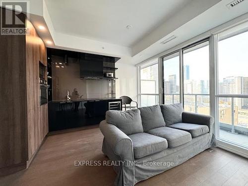 1802 - 70 Temperance Street, Toronto, ON - Indoor Photo Showing Living Room