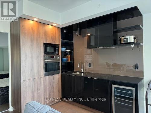 1802 - 70 Temperance Street, Toronto, ON - Indoor Photo Showing Kitchen