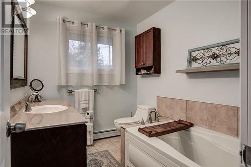 775 Burton Avenue, Sudbury, ON - Indoor Photo Showing Bathroom