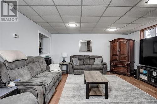 775 Burton Avenue, Sudbury, ON - Indoor Photo Showing Living Room