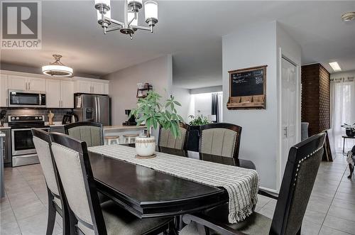 775 Burton Avenue, Sudbury, ON - Indoor Photo Showing Dining Room