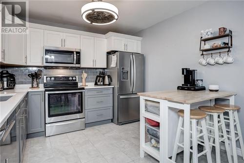 775 Burton Avenue, Sudbury, ON - Indoor Photo Showing Kitchen