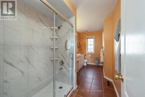 1442 Bridgeport Street, Oshawa (Taunton), ON - Indoor Photo Showing Bathroom