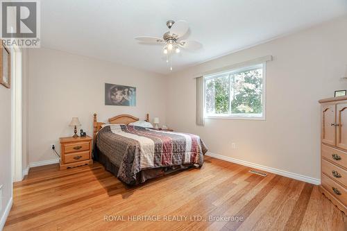 1734 Ravenwood Drive, Peterborough (Monaghan), ON - Indoor Photo Showing Bedroom