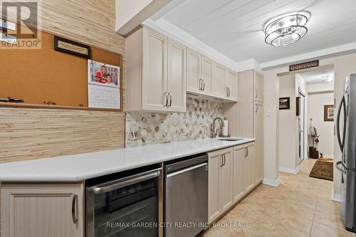 309B - 200 Highway 20 W, Pelham (662 - Fonthill), ON - Indoor Photo Showing Kitchen