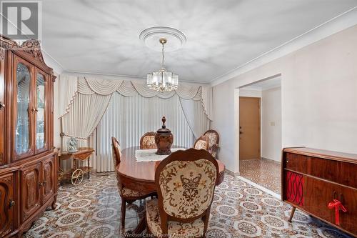 1615 St. Patricks Avenue, Windsor, ON - Indoor Photo Showing Dining Room