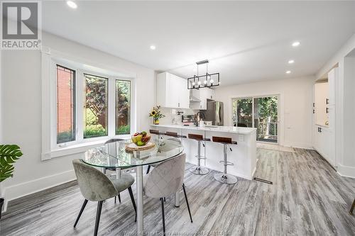 228 Prado, Windsor, ON - Indoor Photo Showing Dining Room