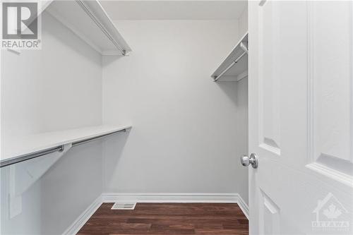 313 Ravenswood Way, Ottawa, ON - Indoor With Storage