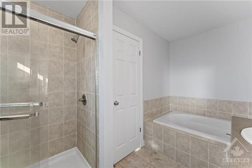 313 Ravenswood Way, Ottawa, ON - Indoor Photo Showing Bathroom