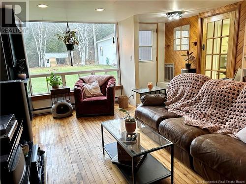 267 Principal, Pointe-Verte, NB - Indoor Photo Showing Living Room