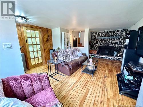 267 Principal, Pointe-Verte, NB - Indoor Photo Showing Living Room With Fireplace