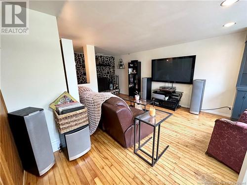 267 Principal, Pointe-Verte, NB - Indoor Photo Showing Living Room