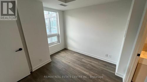 725 - 108 Peter Street W, Toronto, ON - Indoor Photo Showing Other Room