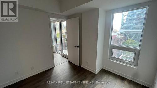 725 - 108 Peter Street W, Toronto, ON - Indoor Photo Showing Other Room