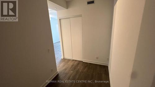 725 - 108 Peter Street W, Toronto, ON - Indoor Photo Showing Other Room