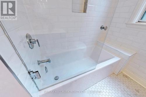 330 Soudan Avenue, Toronto, ON - Indoor Photo Showing Bathroom