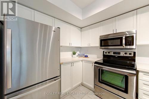 21 Barker Boulevard, Collingwood, ON - Indoor Photo Showing Kitchen