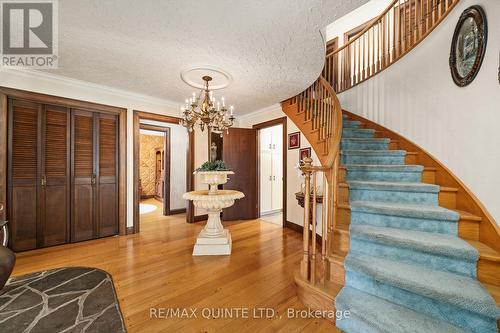 1386 Wallbridge-Loyalist Road, Quinte West, ON - Indoor Photo Showing Other Room