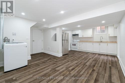 495 Fairview Road W, Mississauga, ON - Indoor Photo Showing Laundry Room