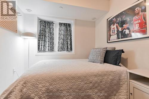 515 - 10 Drummond Street, Toronto, ON - Indoor Photo Showing Bedroom