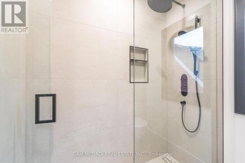 32 Swan Avenue, Toronto, ON - Indoor Photo Showing Bathroom