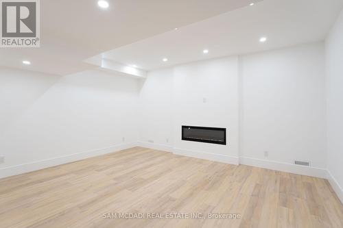 32 Swan Avenue, Toronto, ON - Indoor Photo Showing Other Room