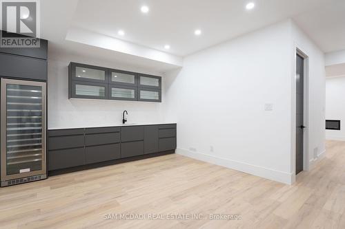 32 Swan Avenue, Toronto, ON - Indoor Photo Showing Other Room