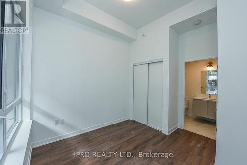 226 - 395 Dundas Street W, Oakville, ON - Indoor Photo Showing Other Room