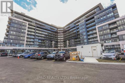 226 - 395 Dundas Street W, Oakville, ON - Outdoor With Balcony