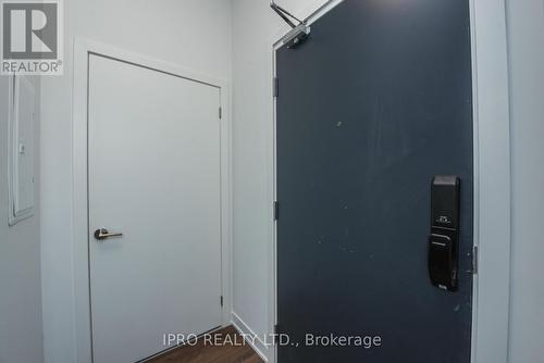 226 - 395 Dundas Street W, Oakville, ON -  Photo Showing Other Room