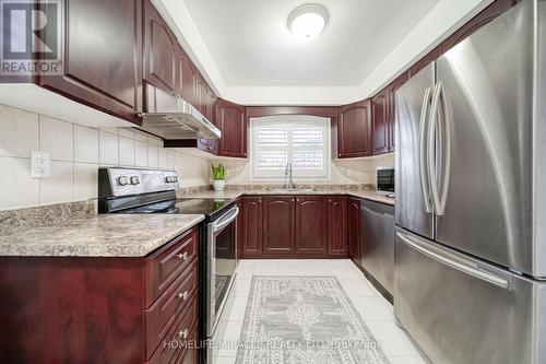 100 Brickyard Way, Brampton, ON - Indoor Photo Showing Kitchen With Double Sink