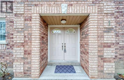 100 Brickyard Way, Brampton, ON - Outdoor