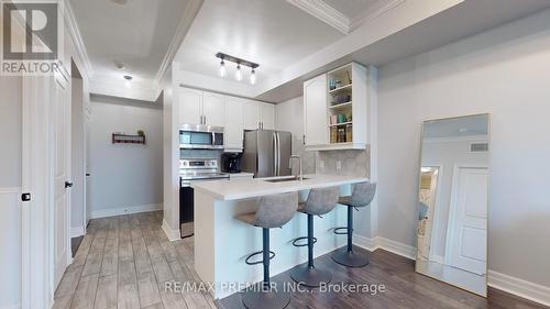 1309 - 100 John Street, Brampton, ON - Indoor Photo Showing Kitchen