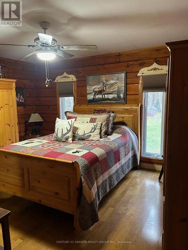 1585 East Road Loop, Hastings Highlands, ON - Indoor Photo Showing Bedroom