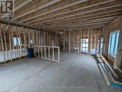 6668 Hawkins Street, Niagara Falls (217 - Arad/Fallsview), ON - Indoor Photo Showing Basement