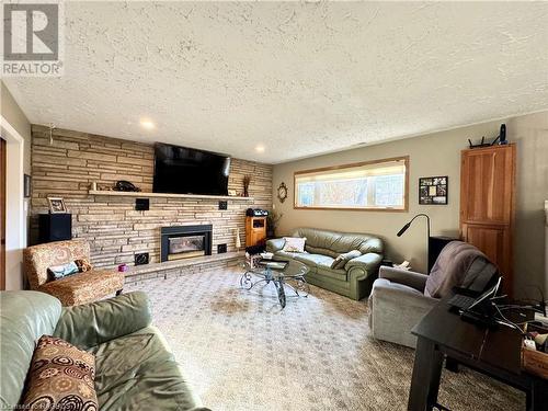 34 Archibald Place, Southampton, ON - Indoor Photo Showing Living Room With Fireplace