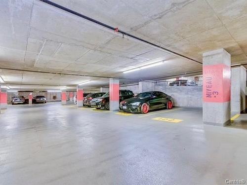 Stationnement - 2603-350 Boul. De Maisonneuve O., Montréal (Ville-Marie), QC - Indoor Photo Showing Garage