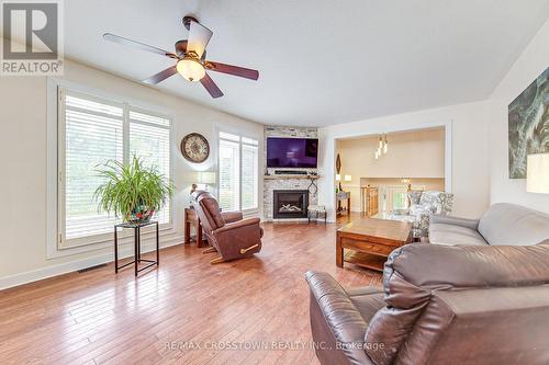 1104 Alfred Street, Innisfil, ON - Indoor Photo Showing Living Room With Fireplace