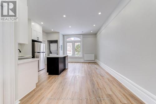 1 - 167 Collier Street, Barrie, ON - Indoor Photo Showing Kitchen