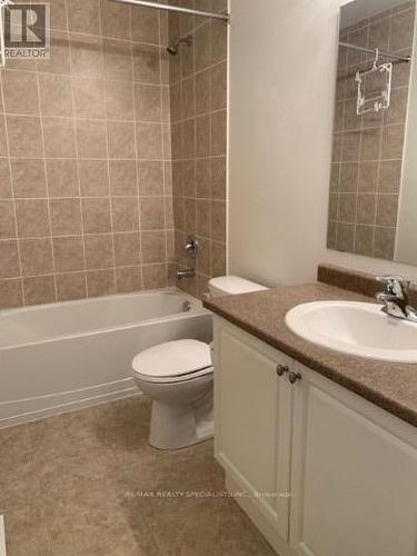 6 - 20 C Line, Orangeville, ON - Indoor Photo Showing Bathroom