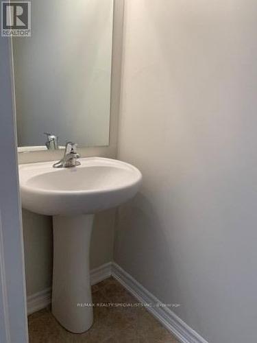 6 - 20 C Line, Orangeville, ON - Indoor Photo Showing Bathroom