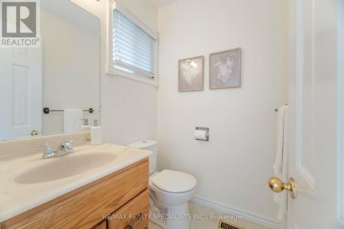 19 - 561 Childs Drive, Milton, ON - Indoor Photo Showing Bathroom